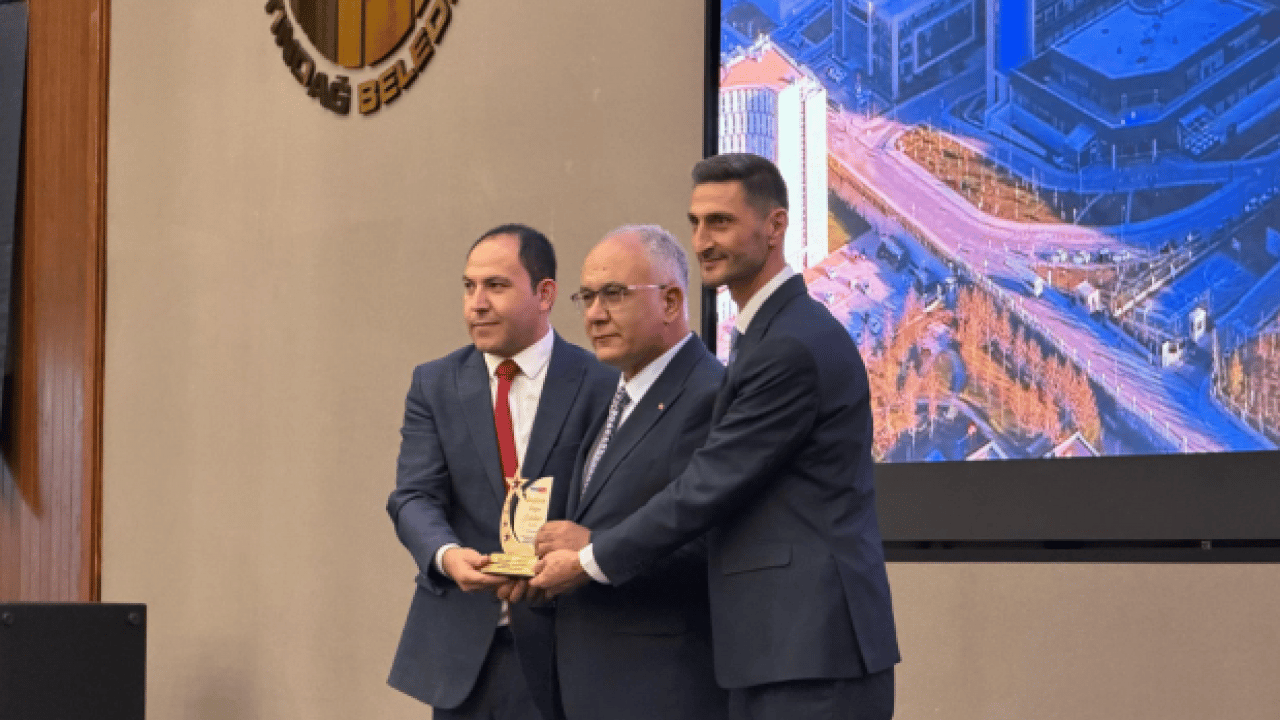 Foto - Siyaset ve sanat dünyası Başkent’te buluştu! Değer Ödülleri sahiplerini buldu