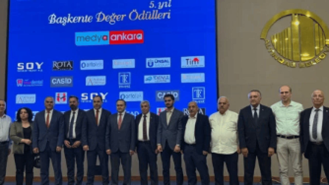 Foto - Siyaset ve sanat dünyası Başkent’te buluştu! Değer Ödülleri sahiplerini buldu