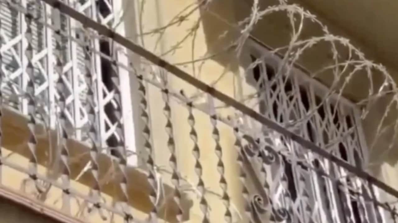 Foto - Siz misiniz Türkiye'yi sokmayan: Faslı göçmenin görüntüsü Avrupa'yı salladı!