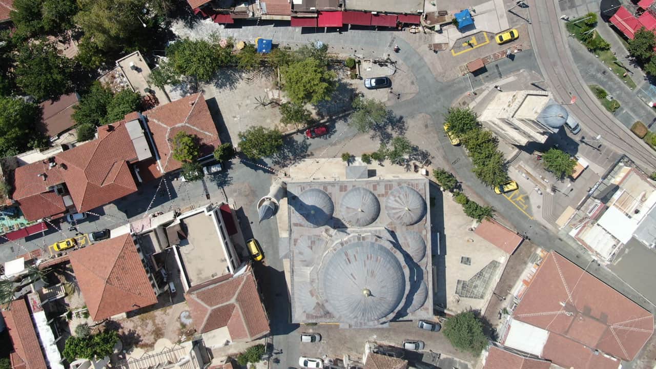 Foto - Sokaklar boş kalmıyor! Hava kararınca nüfus 100 katına çıkıyor
