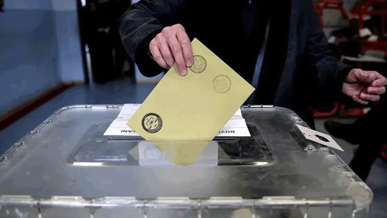 Foto - Son seçim anketinin sonucu Türkiye'ye duyuruldu: Yeni Parti ile AK Parti arasındaki oy farkı belli oldu