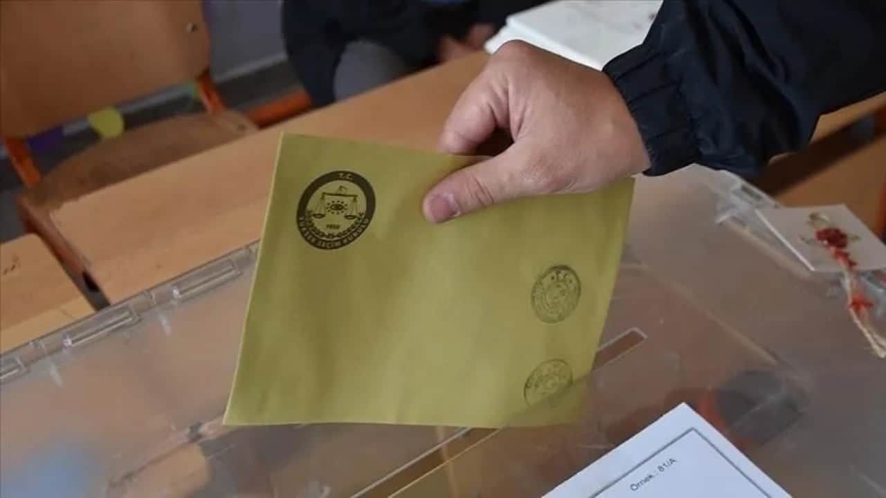 Foto - Son seçim anketinin sonucu Türkiye'ye duyuruldu: Yeni Parti ile AK Parti arasındaki oy farkı belli oldu