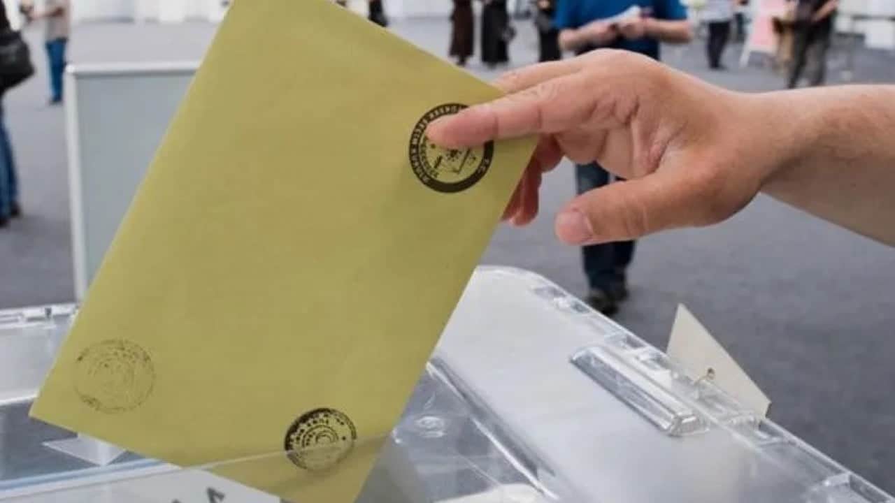 Foto - Son seçim anketinin sonucu Türkiye'ye duyuruldu: Yeni Parti ile AK Parti arasındaki oy farkı belli oldu