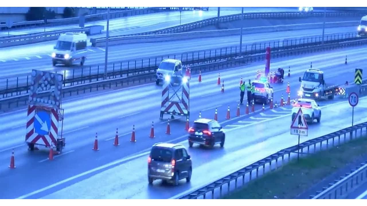 Foto - Sonra "Vay ben duymadım" demeyin! İstanbul’da bazı yollar trafiğe kapatıldı