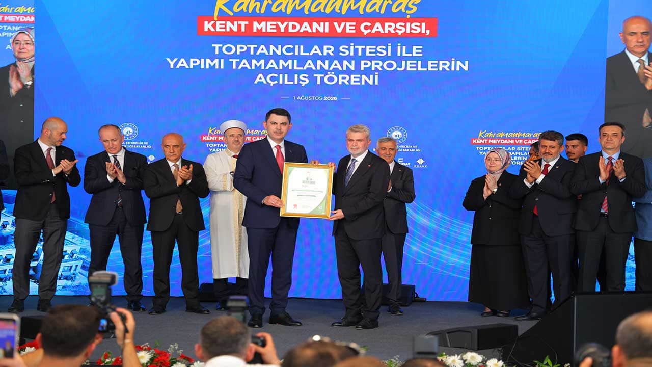 Foto - Sözlerini tek tek hatırlattı! Bakan Kurum Kahramanmaraş'tan o zihniyete tokat gibi yanıt verdi!