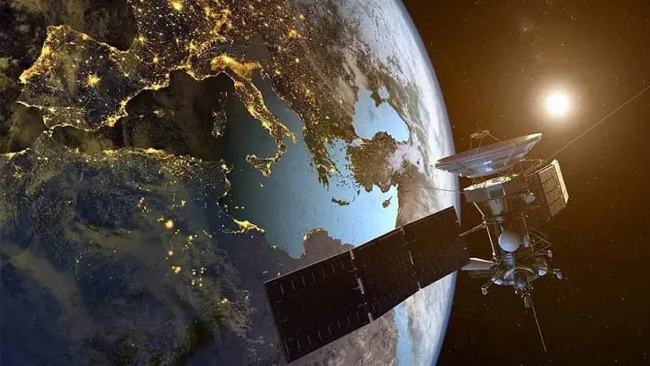 Foto - SpaceX’ten ceplere uydu interneti hamlesi: 150 Mbps için tarih verildi