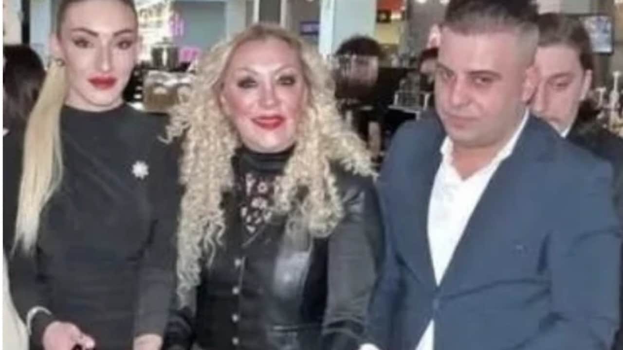 Foto - Şüpheli şekilde ölen Güllü’nün kızının şok ses kaydı ortaya çıktı: "Çıplak videoları var, yayınlar mısın?"