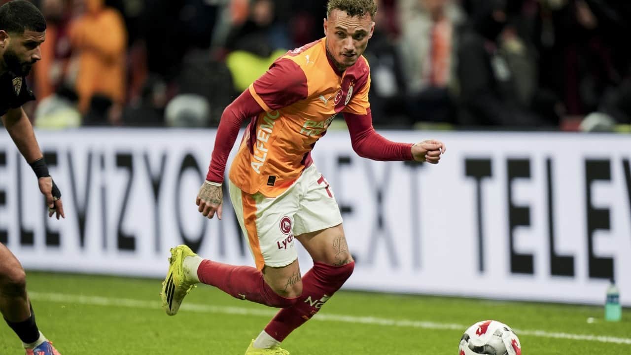 Foto - Sürpriz karar çıktı yine: Hem Galatasarayla hem de Ajax'la anlaştı! Transferde ilginç durum