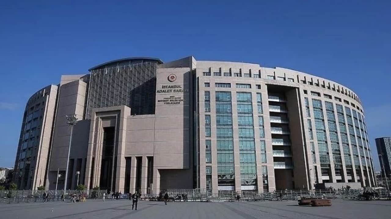 Foto - Survivor yarışmacısı apar topar gözaltına alındı! 