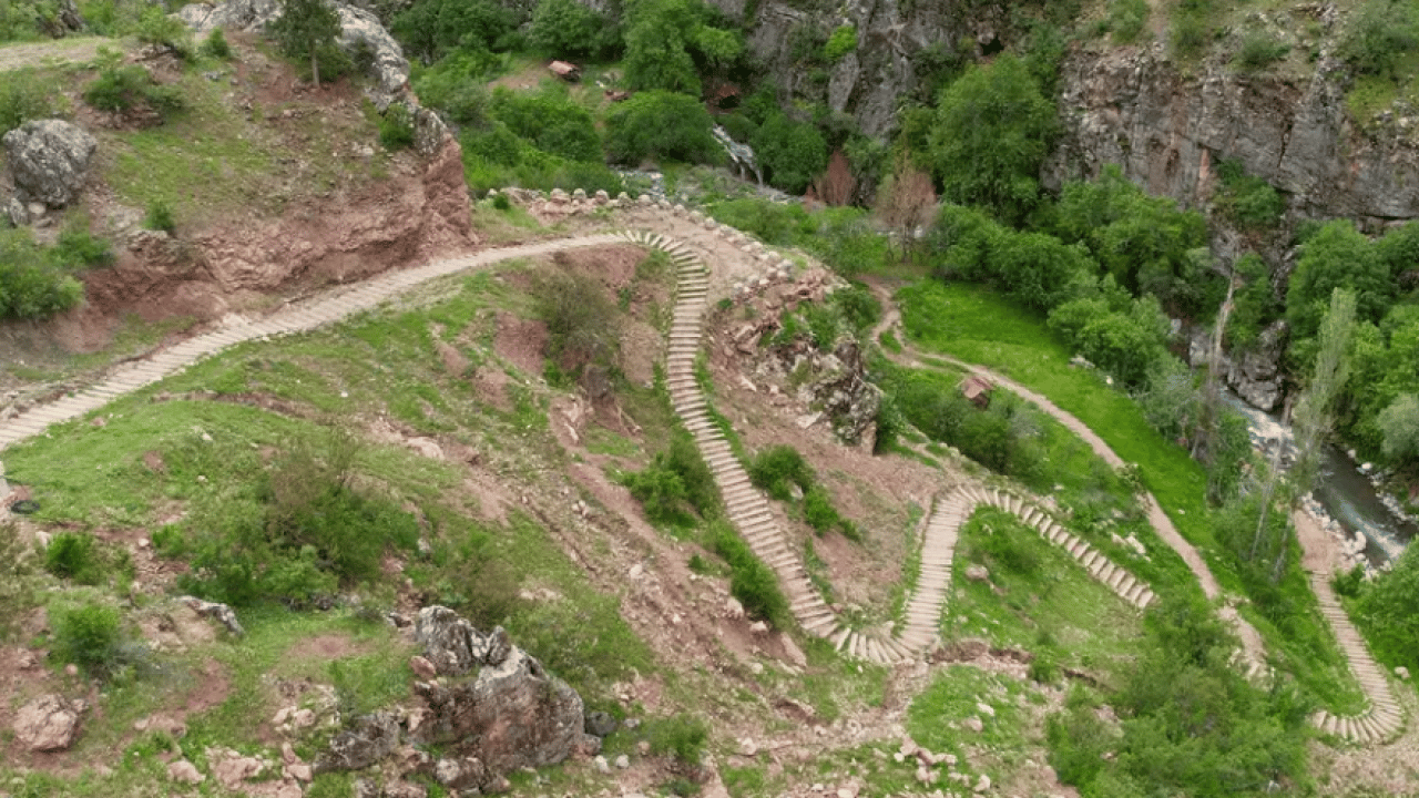 Foto - Tam 344 basamakla iniliyor! 'Yeryüzünün Gözyaşı' görenleri mest ediyor!