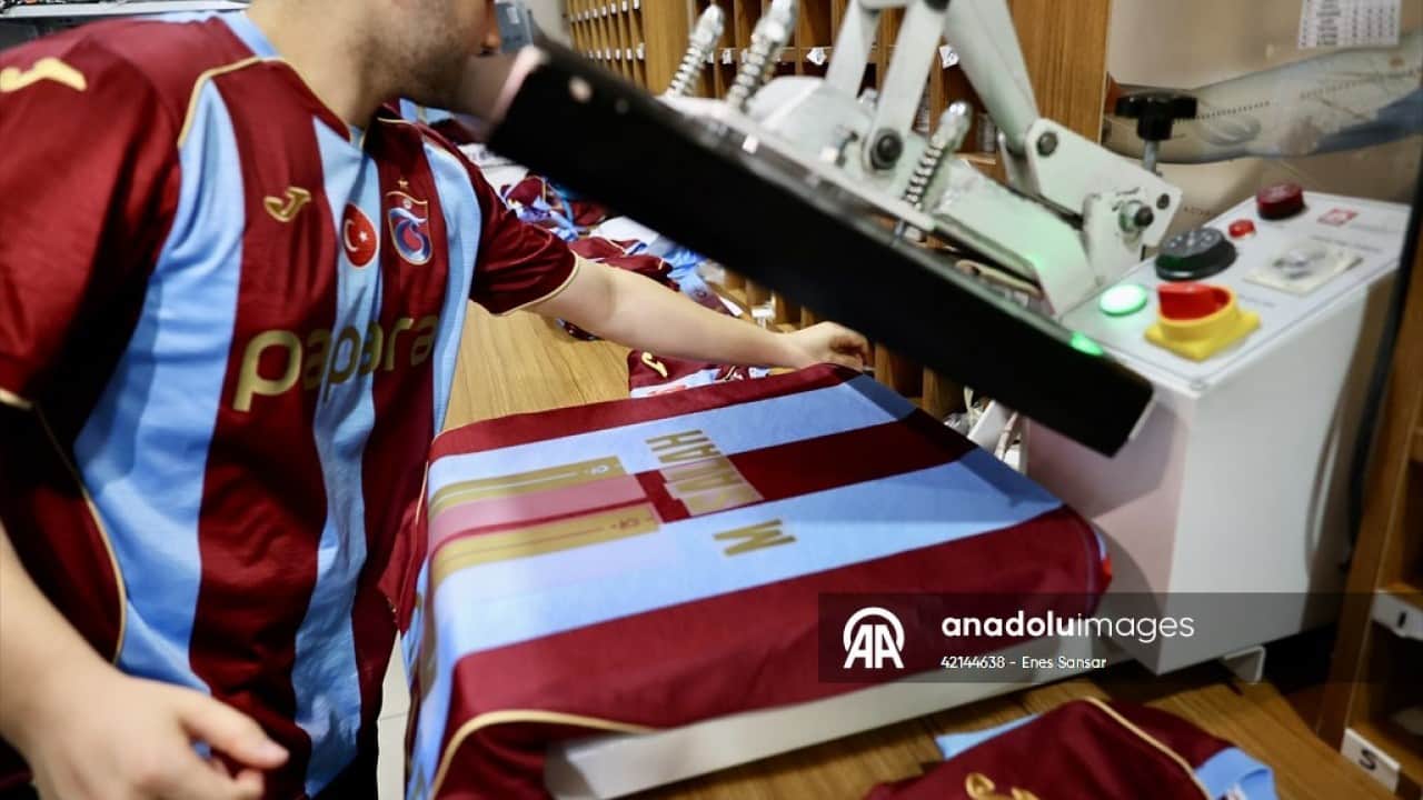 Foto - Taraftarlar akın etti! Trabzon’da salah çılgınlığı