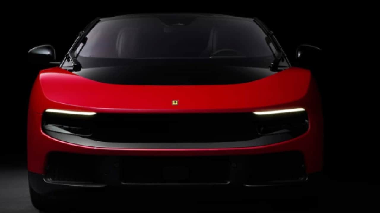 Foto - Tartışmalı araç müzayedede ezber bozdu: İlk elektrikli Ferrari'ye servet ödediler!