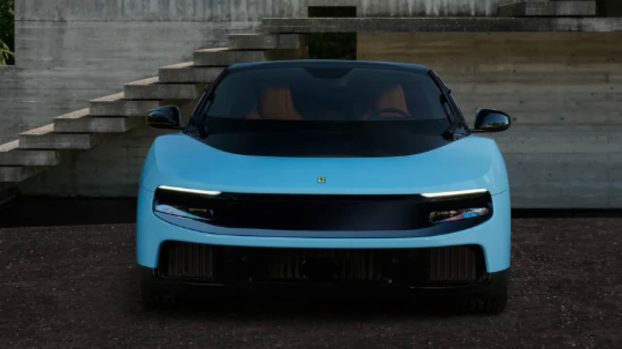 Foto - Tartışmalı araç müzayedede ezber bozdu: İlk elektrikli Ferrari'ye servet ödediler!