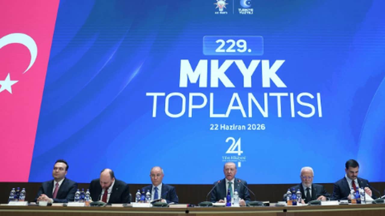 Foto - Tayyip Erdoğan’dan, kurmaylarına son dönemin en sert talimatı! Parti teşkilatı, Meclis ve kabine de nasibini aldı