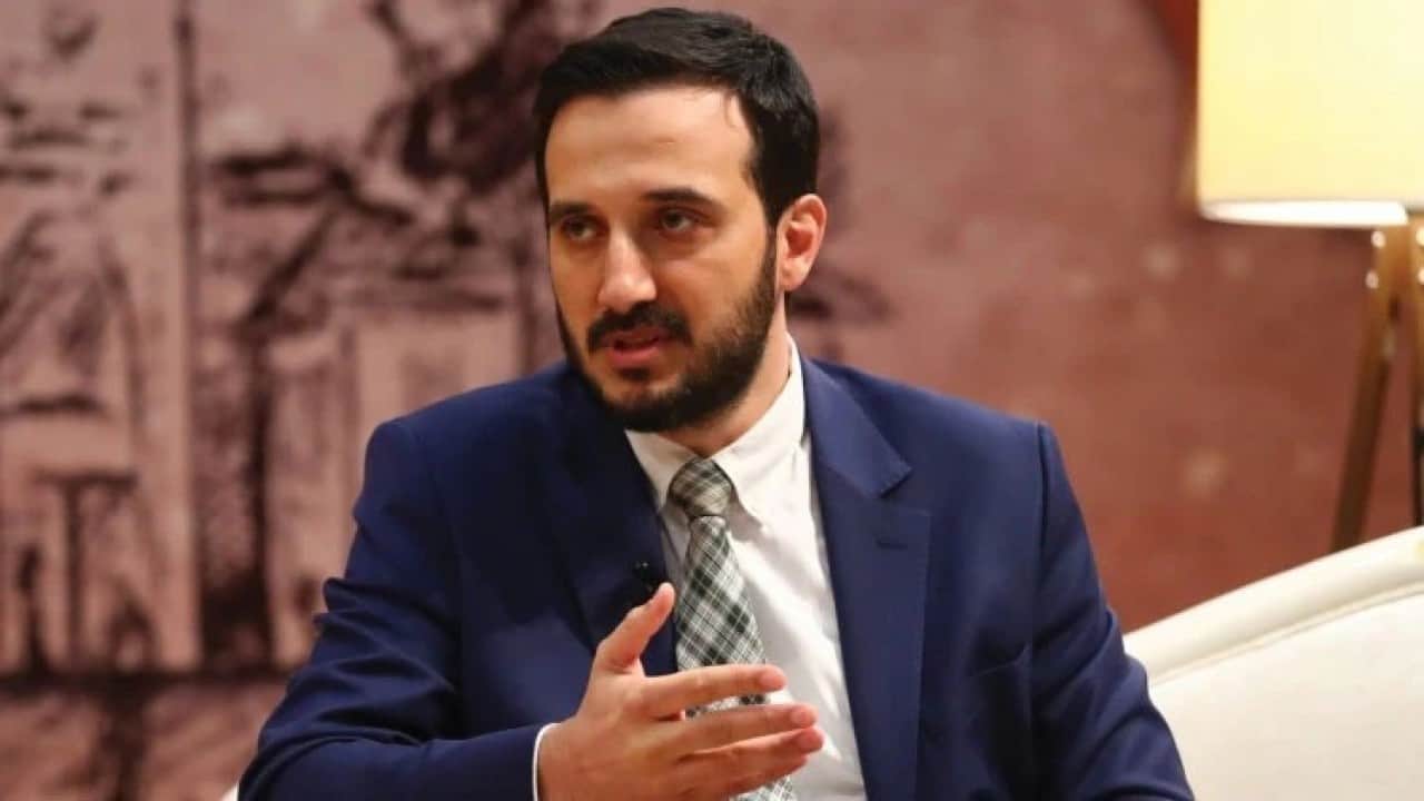 Foto - Taze taze bir seçim anketinin sonucu daha kamuoyuna açıklandı: CHP ile AK Parti'nin oy farkı şok etkisi yaptı