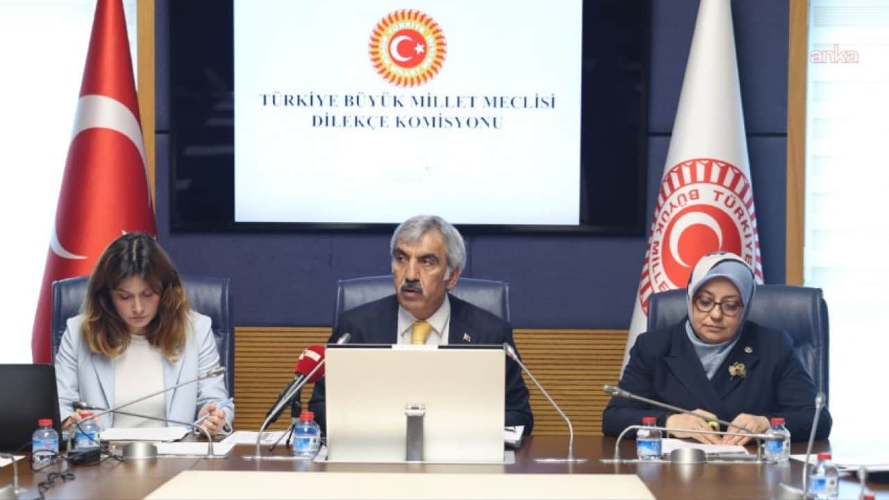 Foto - TBMM’ye başvuru yapıldı: ‘İstanbul kışlık, Ankara yazlık başkent olsun’