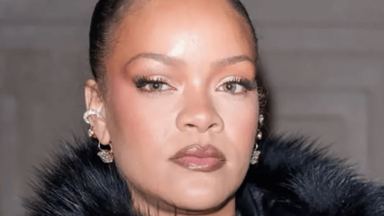Foto - Tek harf değiştirmek yetmedi: Rihanna Türkiye'de açtığı davayı kazandı!