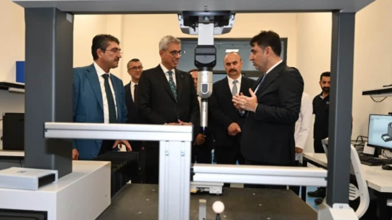 Foto - Terör bitti, teknoloji tesisleri geldi: Batman Türkiye’nin vantilatör üssü oldu