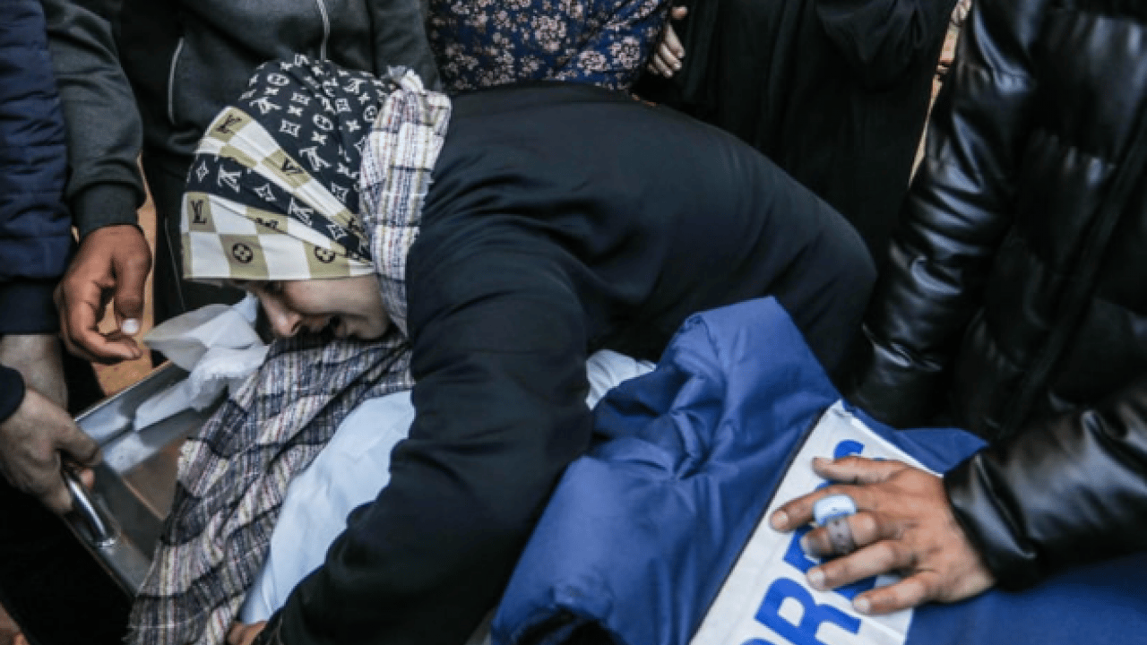 Foto - Terör devleti İsrail'den basına alçak saldırı: Temmuz ayında 108 ihlal belgelendi!