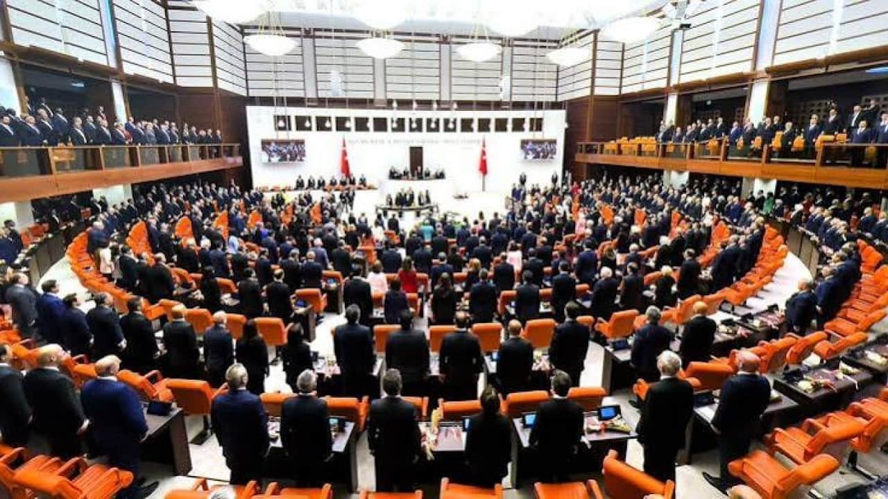 Foto - "Terörsüz Türkiye" sürecinde dananın kuyruğu bugün kopacak! Dikkat çeken "münfesih" detayı