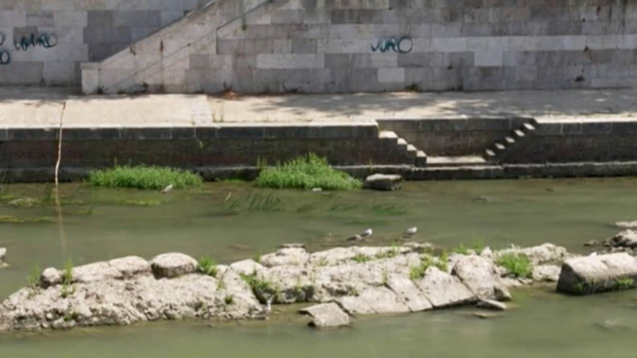Foto - Tiber Nehri'nde sular çekildi: 2 bin yıllık tarih gün yüzüne çıktı! Neron Köprüsü’nün kalıntıları yeniden göründü