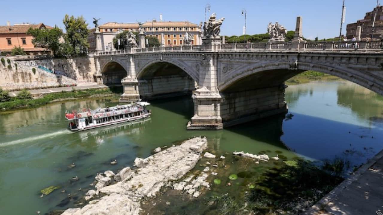 Foto - Tiber Nehri'nde sular çekildi: 2 bin yıllık tarih gün yüzüne çıktı! Neron Köprüsü’nün kalıntıları yeniden göründü