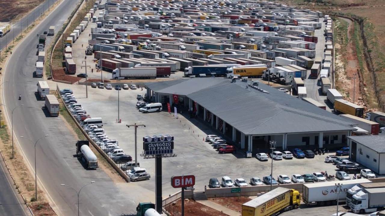 Foto - Ticarette kavşak noktası Sınırdan her gün binlerce tır giriş çıkış yapıyor