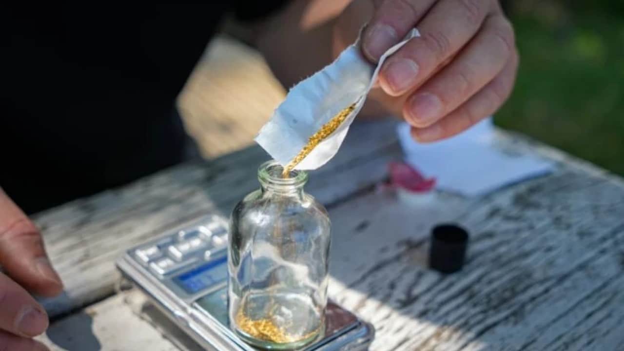 Foto - Toprağın altı değil, dereler altın saçıyor: Günde 20 gram altın bulmaya başladılar