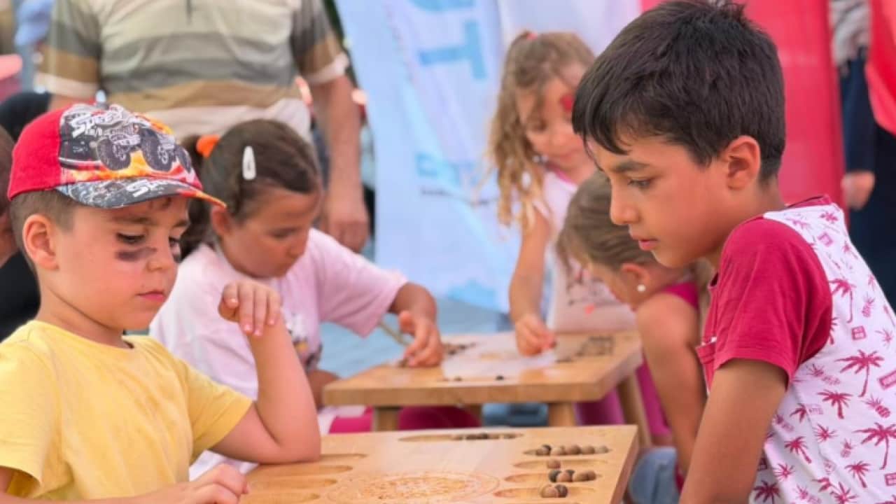 TÜGVA İstanbul'u festival alanına çevirdi: 500 binden fazla çocuk bir araya geldi