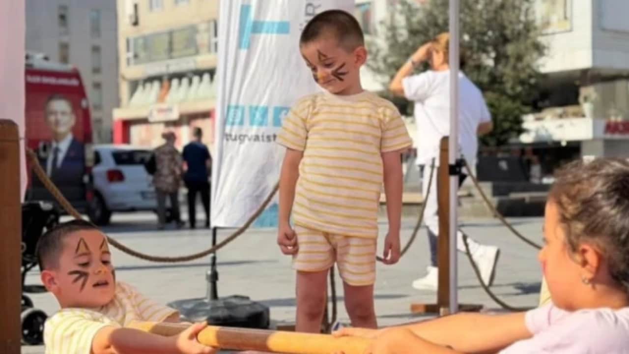Foto - TÜGVA İstanbul'u festival alanına çevirdi: 500 binden fazla çocuk bir araya geldi
