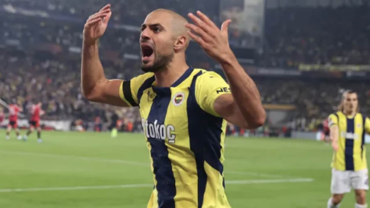 Tüm Fenerbahçeli taraftarlar nefesini tuttu ve ismi atar topar masaya konuldu! Geldiği gibi gidiyor...
