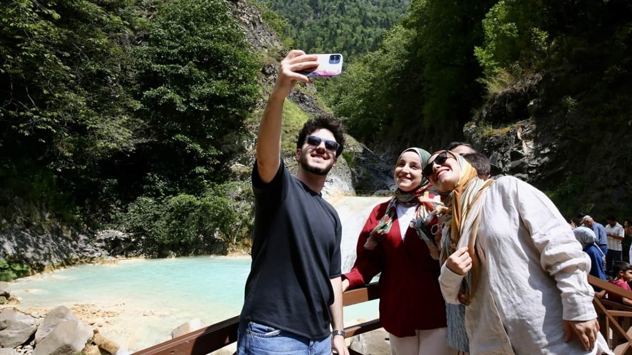 Foto - Turistlerin uğrak noktası Giresun’un Mavi Gölü’nü 700 bin kişi gezdi