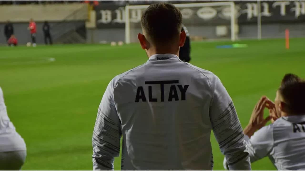 Foto - Türk futbolunun çınarı tarihe karışıyor! 112 yıllık kulüpte yönetim istifa etti, kayyım yolda