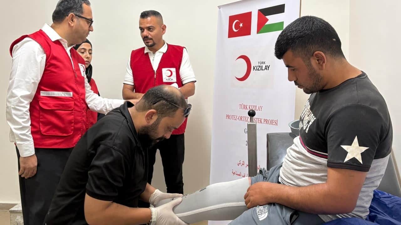 Foto - Türk Kızılay yaraları sarmaya devam ediyor: Gazzeli mazlumlara Protez Destek Projesi