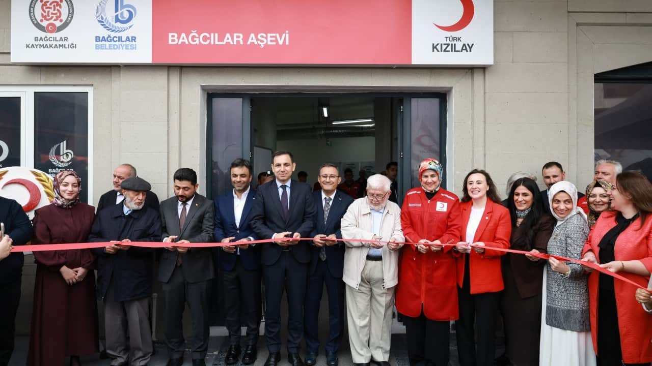 Foto - Türk Kızılay’dan İstanbul’a Dev Hizmet: Bağcılar Aşevi Açıldı