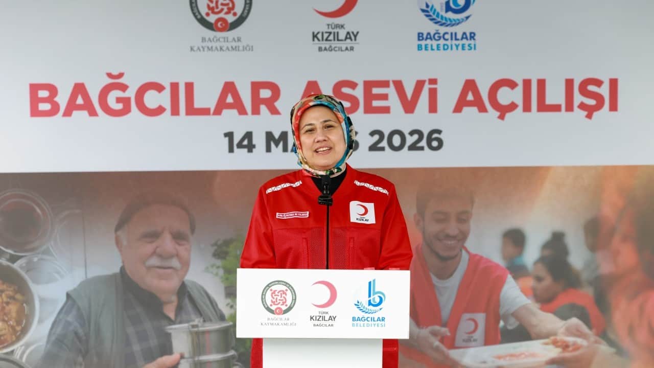 Foto - Türk Kızılay’dan İstanbul’a Dev Hizmet: Bağcılar Aşevi Açıldı