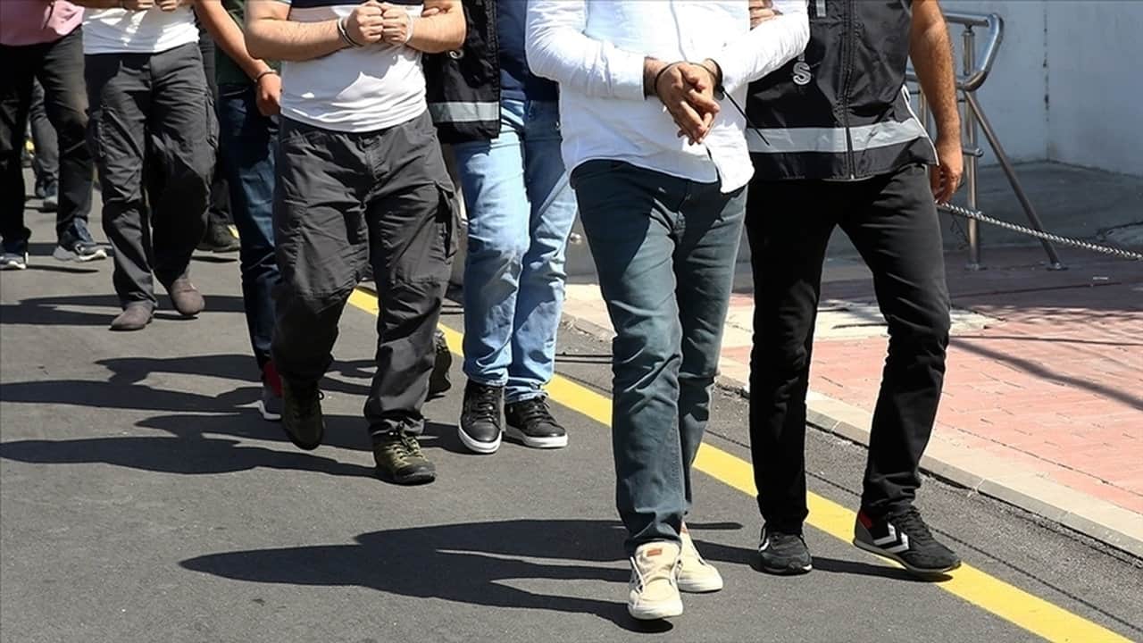 Foto - Türkiye güne dev operasyonla uyandı: Tam 36 gözaltı kararı var