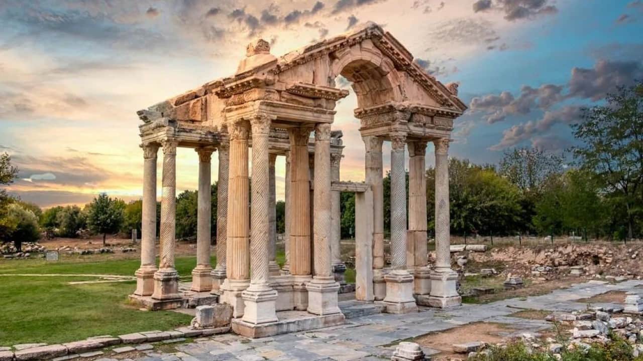 Foto - Türkiye, İtalya ve Yunanistan'ı geride bırakarak dünyanın en çok ziyaret edilen 4. ülkesi oldu...