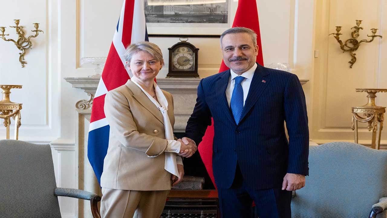 Foto - Türkiye ve İngiltere arasında yeni devir: Stratejik Ortaklık Belgesi imzalandı!