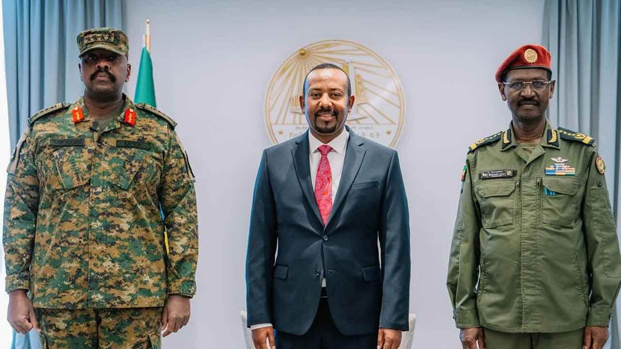 Foto - Türkiye'den 1 milyar dolar isteyip tehditler savuran Uganda dünyaya duyurdu: Asker göndereceğiz
