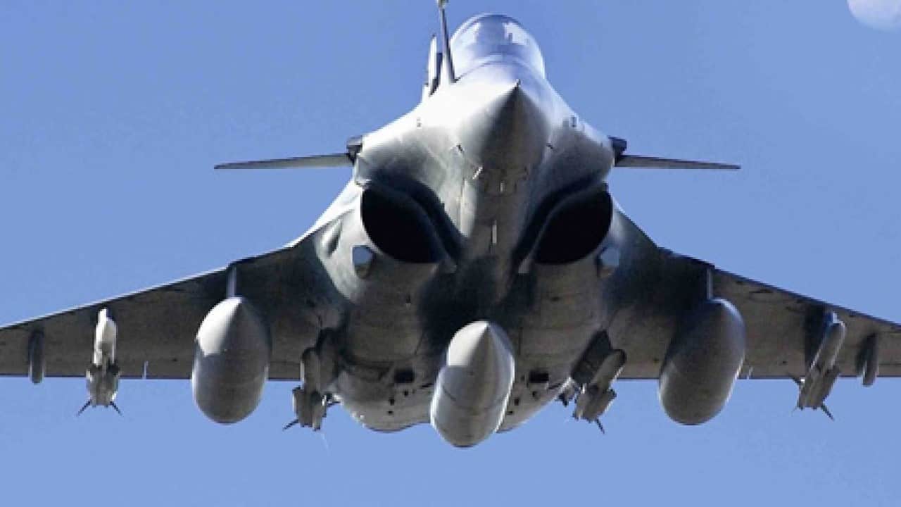 Foto - Türkiye'den Kaan alacakları konuşuluyordu: Fransa ile anlaştılar, Rafale'leri havaalanına indiriyorlar