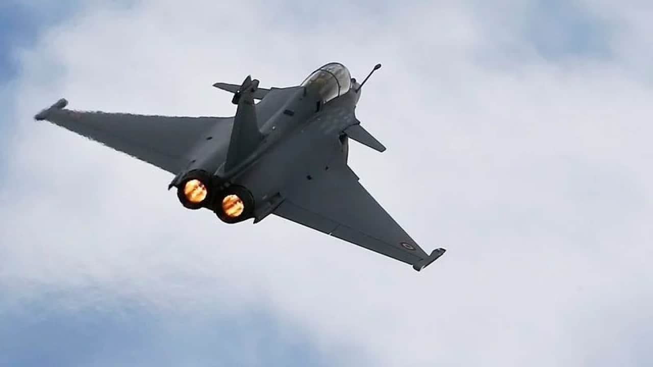 Foto - Türkiye'den Kaan alacakları konuşuluyordu: Fransa ile anlaştılar, Rafale'leri havaalanına indiriyorlar