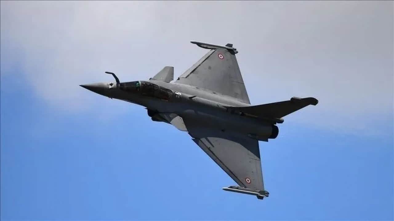 Foto - Türkiye'den Kaan alacakları konuşuluyordu: Fransa ile anlaştılar, Rafale'leri havaalanına indiriyorlar