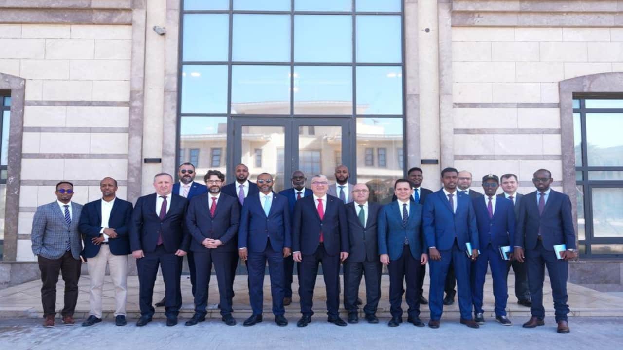 Foto - Türkiye’den Mavi Vatan’ı genişletecek dev hamle! Petrol aradığımız ülkede şimdi de o sektöre el attık