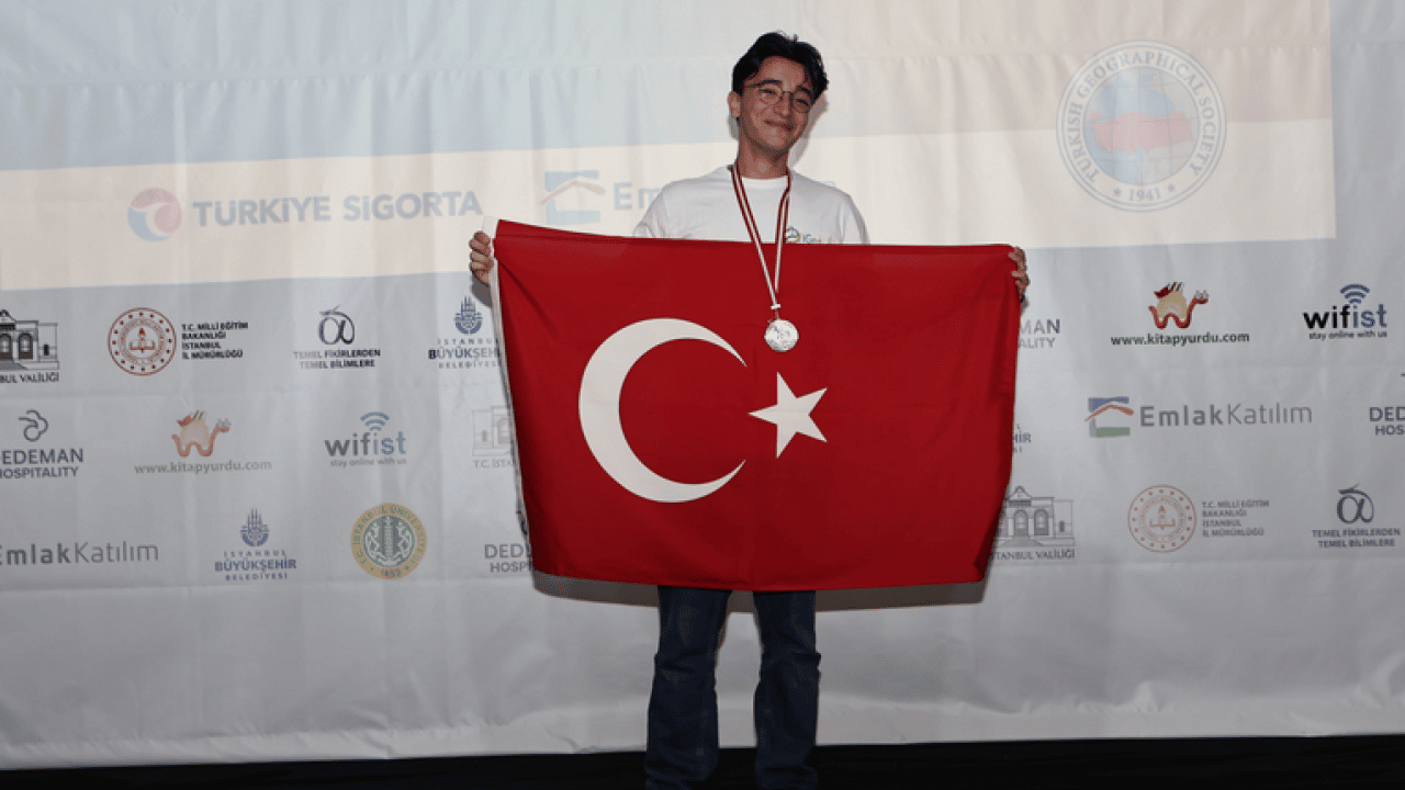Foto - Türkiye'den tarihi başarı: 4 öğrencinin 4'ü de gümüş madalya kazandı