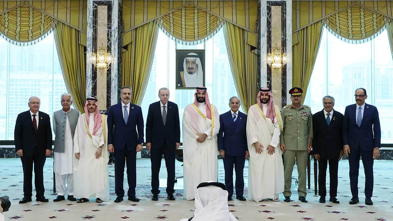 Foto - Türkiye’nin attığı her adımdan korkuyorlar! Mekke anlaşması Yorgoları titretti