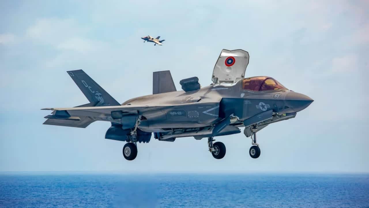 Foto - Türkiye’nin milyar dolarlık F-35’leri çürümeye mi terk edildi? ABD’de hangarda öylece bekliyorlar