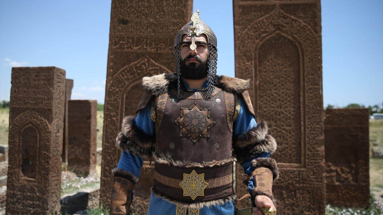 Foto - Türklerin Anadolu'ya giriş kapısı! Ahlat'a ziyaretçi akını 