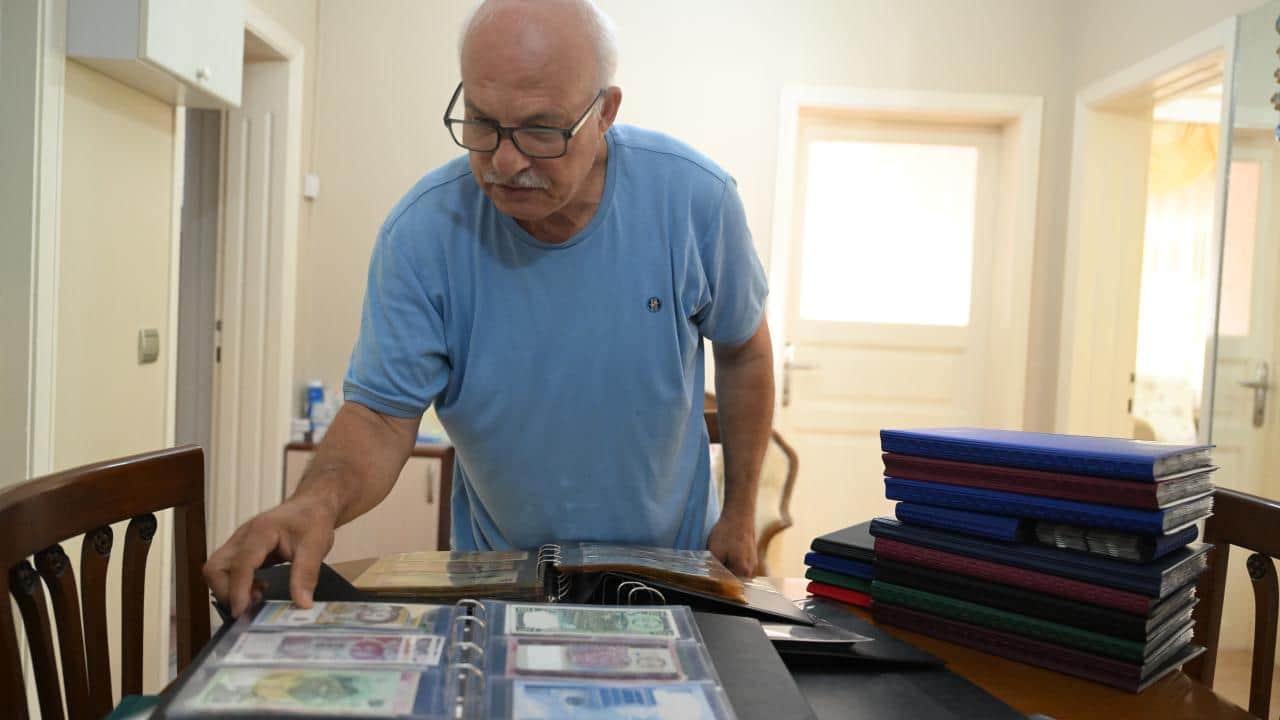 Foto - Tutku koleksiyona dönüştü! 163 ülkenin parasını biriktirdi