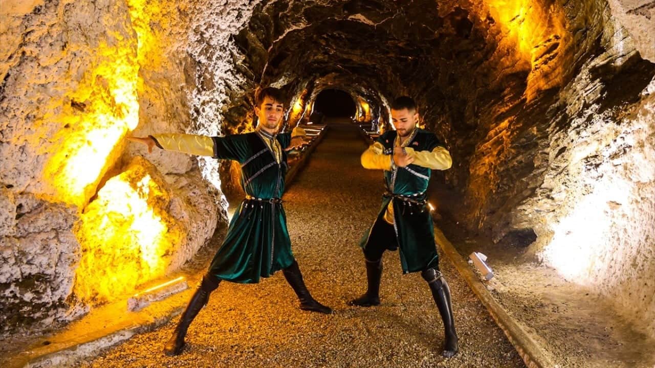 Foto - Tuz mağarası solunuma iyi geliyor 700 bin kişi nefes alıp verdi